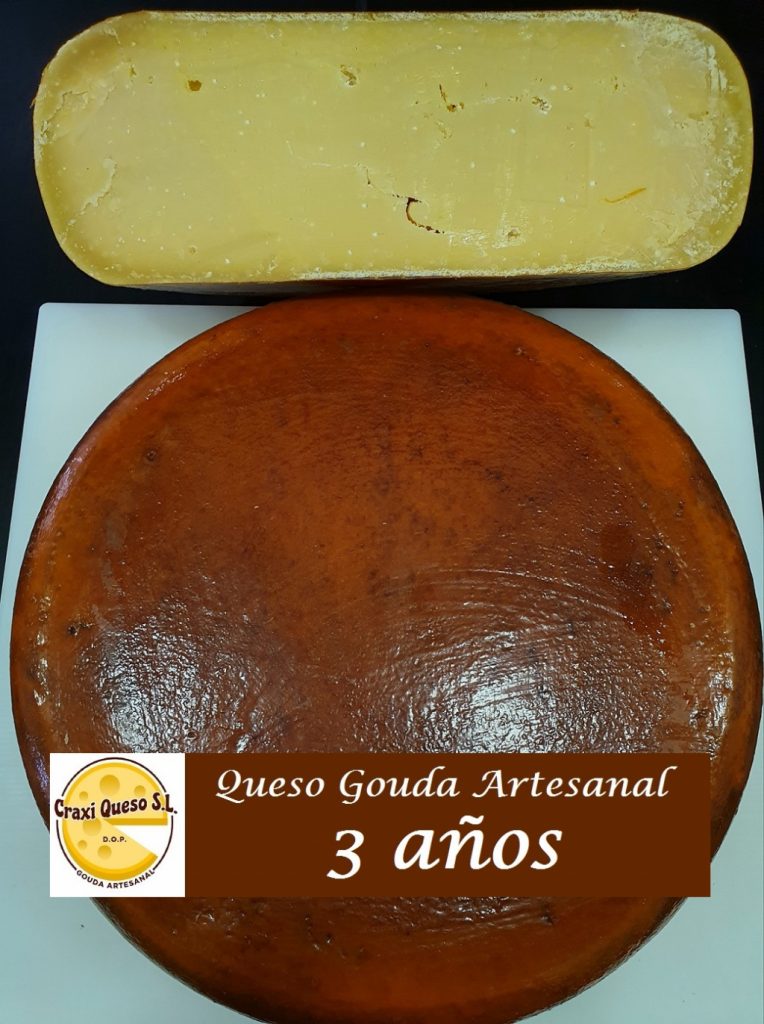 Queso añejo de 3 años, queso Gouda artesano holandés madurado durante 36 meses. Queso Gouda añejo madurado naturalmente elaborado con leche cruda de vaca