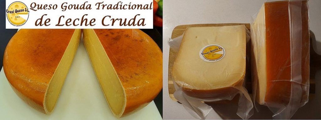 Queso Gouda artesanal grande y redondo, queso Gouda redondo pequeño y cuñas de Gouda recién cortados