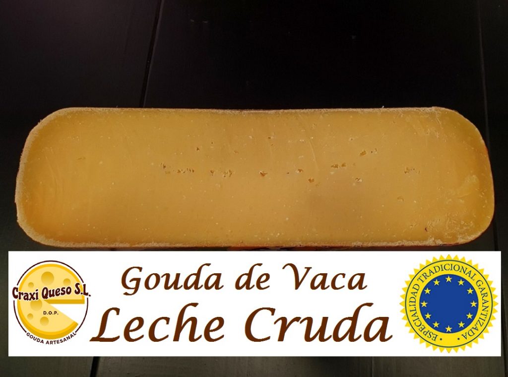 Queso de vaca madurado. Quesos de Craxi elaborados únicamente con leche cruda de vaca: semicurado, curado y viejo